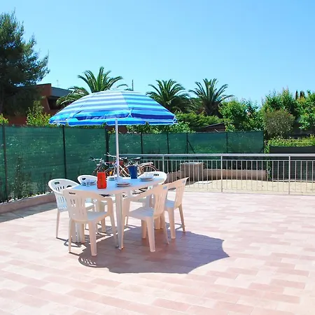 Margherita - Zona Mare Con Clima E Posti Auto